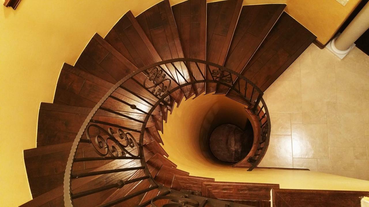 Chateau Du Pikes Peak, A Tuscany Retreat Colorado Springs Esterno foto